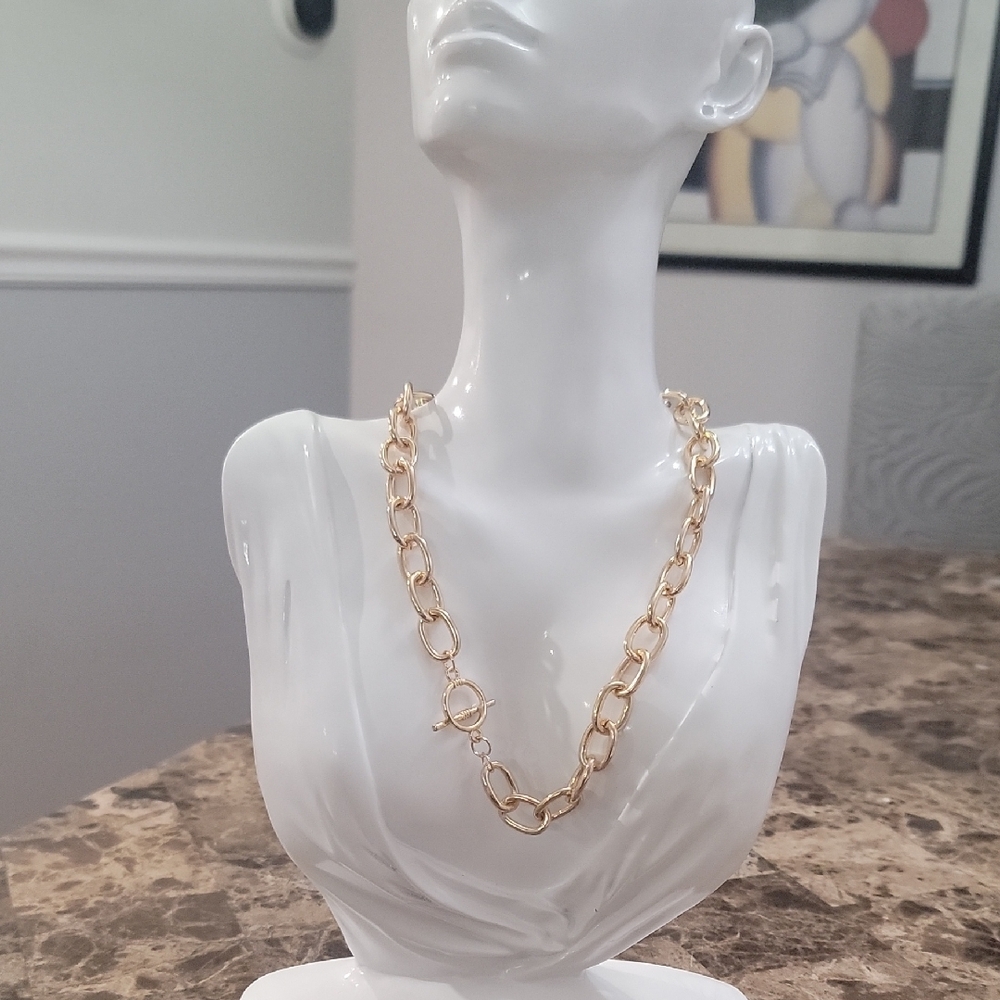 A New Day Elegant Gold Chain Necklace